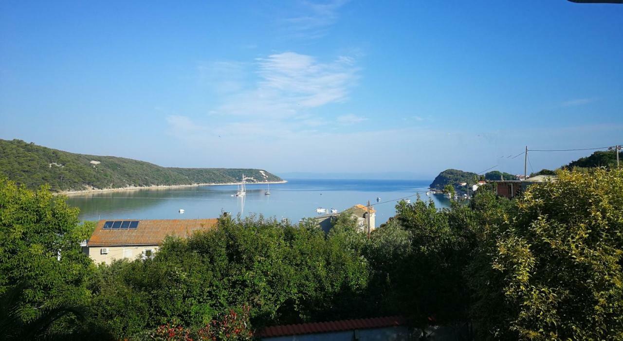 Family Friendly Apartments Island Rab Kampor Luaran gambar