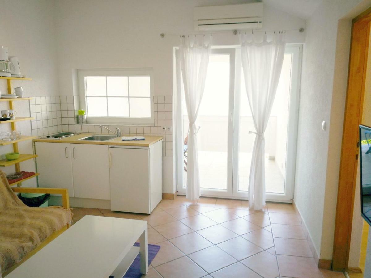 Family Friendly Apartments Island Rab Kampor Luaran gambar