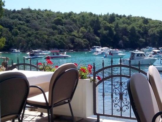 Family Friendly Apartments Island Rab Kampor Luaran gambar
